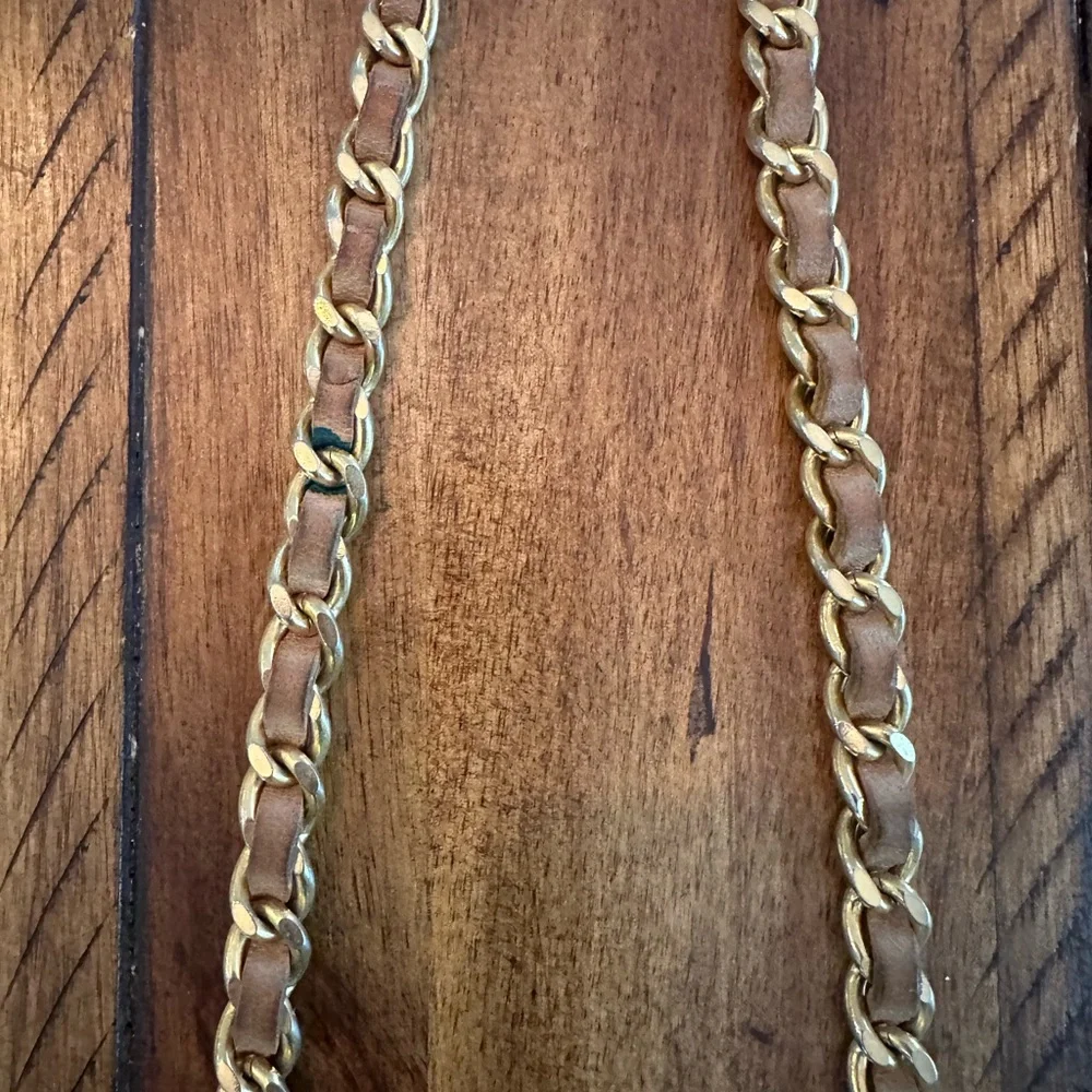 CHANEL Pre-Loved Gold Chain Strap with Tan Leather Weave Belt - Picture 3 of 5